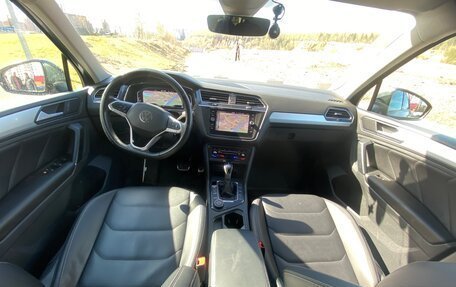 Volkswagen Tiguan II, 2021 год, 3 300 000 рублей, 11 фотография