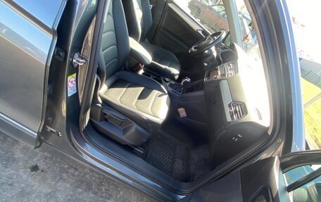 Volkswagen Tiguan II, 2021 год, 3 300 000 рублей, 17 фотография