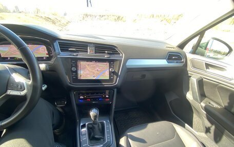 Volkswagen Tiguan II, 2021 год, 3 300 000 рублей, 16 фотография