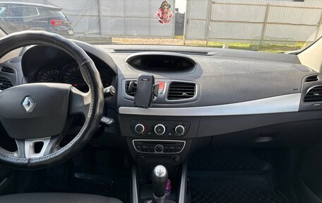 Renault Megane III, 2011 год, 750 000 рублей, 13 фотография