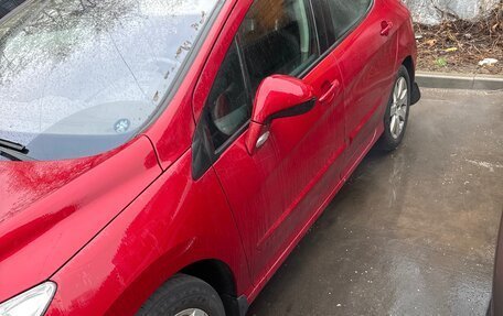 Peugeot 308 II, 2010 год, 700 000 рублей, 2 фотография