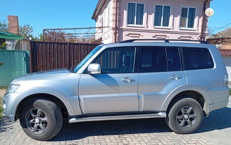 Mitsubishi Pajero IV, 2011 год, 1 750 000 рублей, 3 фотография
