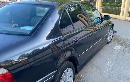 BMW 5 серия, 1999 год, 700 000 рублей, 3 фотография