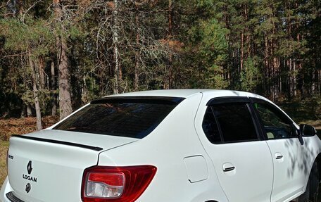 Renault Logan II, 2014 год, 700 000 рублей, 2 фотография