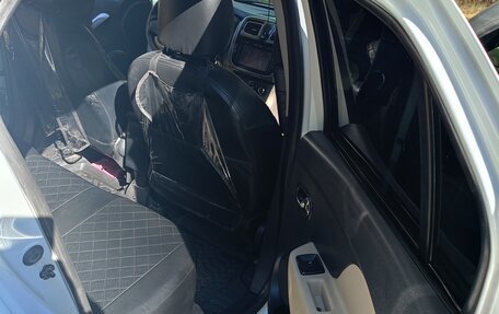 Renault Logan II, 2014 год, 700 000 рублей, 24 фотография