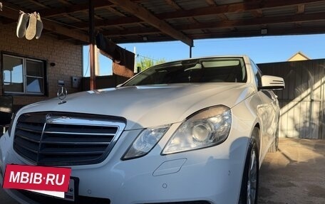 Mercedes-Benz E-Класс, 2012 год, 3 фотография