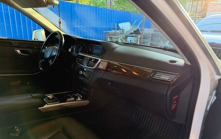 Mercedes-Benz E-Класс, 2012 год, 10 фотография