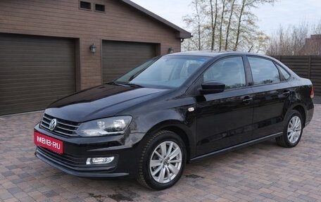 Volkswagen Polo VI (EU Market), 2017 год, 1 310 000 рублей, 1 фотография
