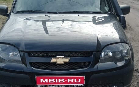 Chevrolet Niva I рестайлинг, 2020 год, 900 000 рублей, 1 фотография