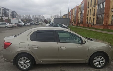 Renault Logan II, 2018 год, 920 000 рублей, 4 фотография