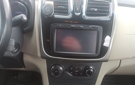 Renault Logan II, 2018 год, 920 000 рублей, 14 фотография