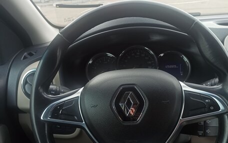 Renault Logan II, 2018 год, 920 000 рублей, 13 фотография