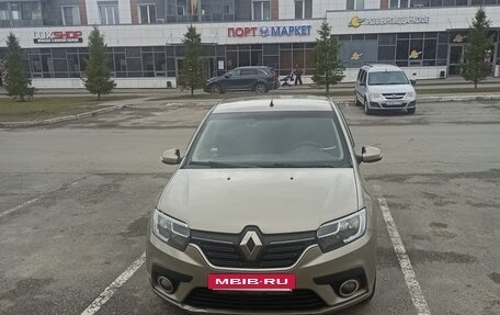 Renault Logan II, 2018 год, 920 000 рублей, 10 фотография