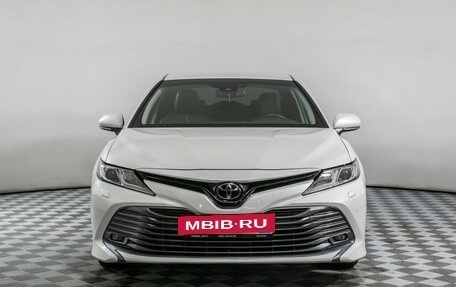 Toyota Camry, 2019 год, 2 815 000 рублей, 2 фотография
