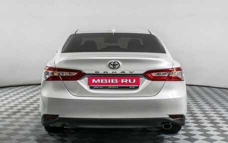 Toyota Camry, 2019 год, 2 815 000 рублей, 6 фотография