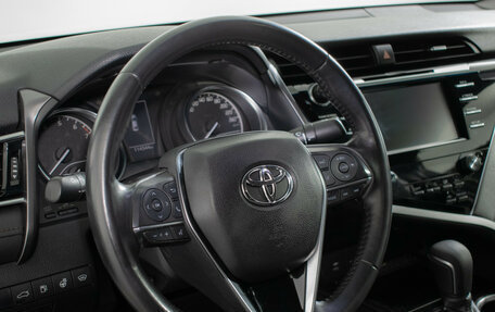 Toyota Camry, 2019 год, 2 815 000 рублей, 15 фотография