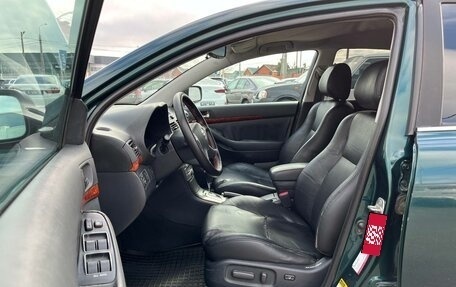 Toyota Avensis III рестайлинг, 2005 год, 682 000 рублей, 10 фотография