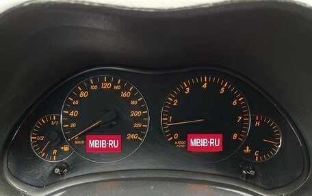 Toyota Avensis III рестайлинг, 2005 год, 682 000 рублей, 17 фотография