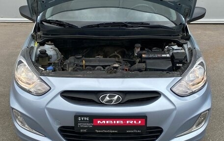 Hyundai Solaris II рестайлинг, 2011 год, 855 000 рублей, 11 фотография