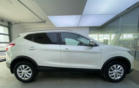 Nissan Qashqai, 2017 год, 1 680 000 рублей, 5 фотография