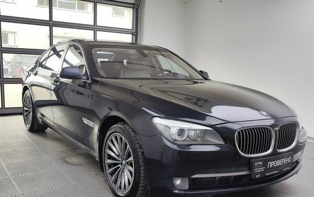 BMW 7 серия, 2011 год, 1 735 000 рублей, 3 фотография