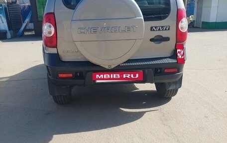 Chevrolet Niva I рестайлинг, 2018 год, 670 000 рублей, 3 фотография