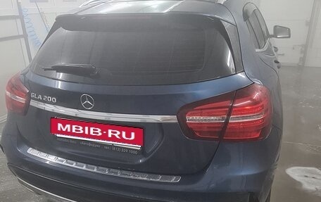 Mercedes-Benz GLA, 2019 год, 2 400 000 рублей, 14 фотография