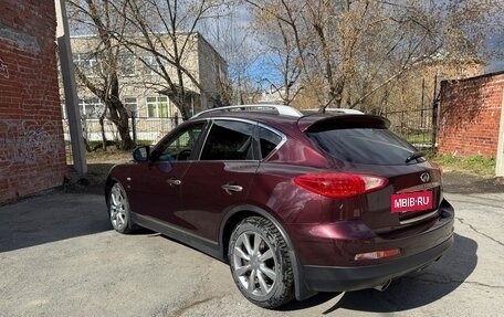 Infiniti QX50 I рестайлинг, 2013 год, 2 000 000 рублей, 13 фотография