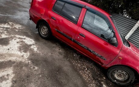 Renault Clio III, 2001 год, 130 000 рублей, 3 фотография