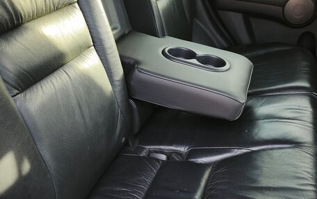 Honda CR-V III рестайлинг, 2008 год, 21 фотография