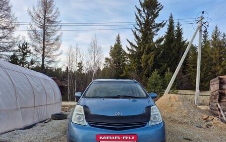 Toyota Prius, 2004 год, 590 000 рублей, 10 фотография