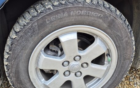 Toyota Prius, 2004 год, 590 000 рублей, 18 фотография