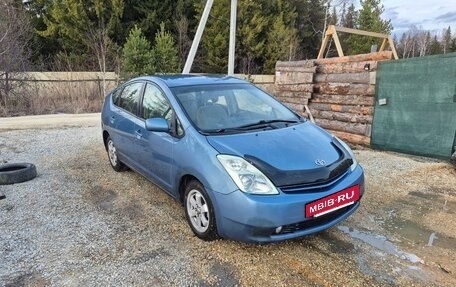 Toyota Prius, 2004 год, 590 000 рублей, 5 фотография