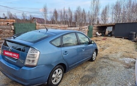 Toyota Prius, 2004 год, 590 000 рублей, 6 фотография