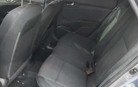 Hyundai Solaris II рестайлинг, 2017 год, 1 000 000 рублей, 9 фотография