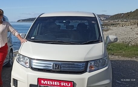 Honda Freed I, 2012 год, 1 000 000 рублей, 1 фотография