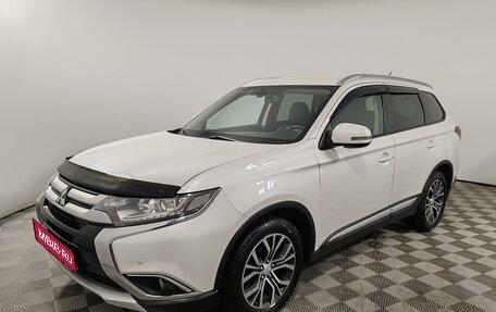 Mitsubishi Outlander III рестайлинг 3, 2015 год, 1 749 000 рублей, 1 фотография