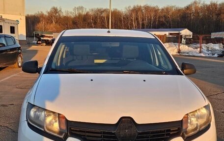 Renault Logan II, 2017 год, 480 000 рублей, 3 фотография