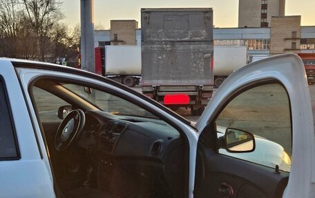 Renault Logan II, 2017 год, 480 000 рублей, 9 фотография