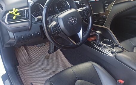 Toyota Camry, 2018 год, 2 950 000 рублей, 12 фотография