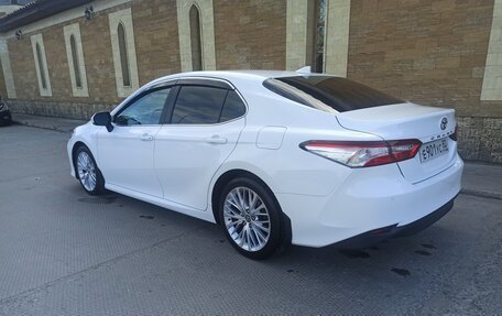 Toyota Camry, 2018 год, 2 950 000 рублей, 15 фотография