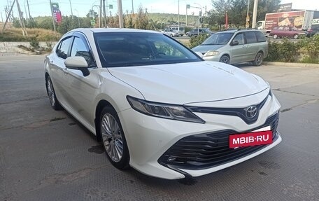 Toyota Camry, 2018 год, 2 950 000 рублей, 17 фотография