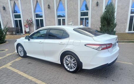 Toyota Camry, 2018 год, 2 950 000 рублей, 27 фотография