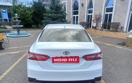 Toyota Camry, 2018 год, 2 950 000 рублей, 28 фотография