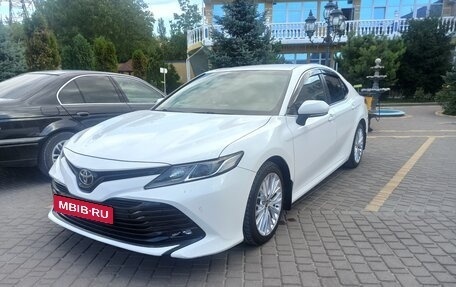 Toyota Camry, 2018 год, 2 950 000 рублей, 24 фотография