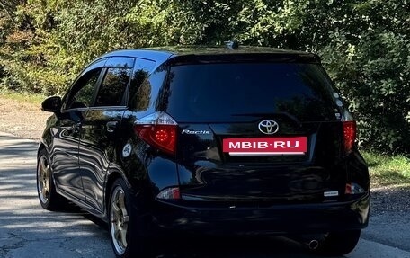 Toyota Ractis II, 2011 год, 1 250 000 рублей, 3 фотография