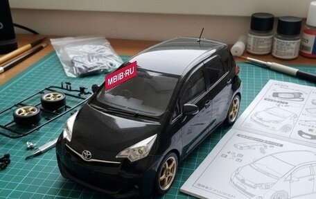 Toyota Ractis II, 2011 год, 1 250 000 рублей, 2 фотография