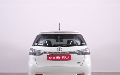 Toyota Wish II, 2017 год, 1 999 000 рублей, 6 фотография