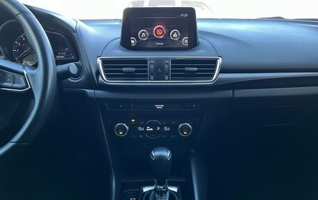 Mazda 3, 2019 год, 1 649 000 рублей, 19 фотография