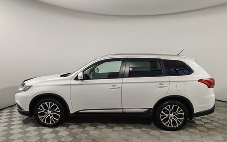 Mitsubishi Outlander III рестайлинг 3, 2015 год, 1 749 000 рублей, 8 фотография